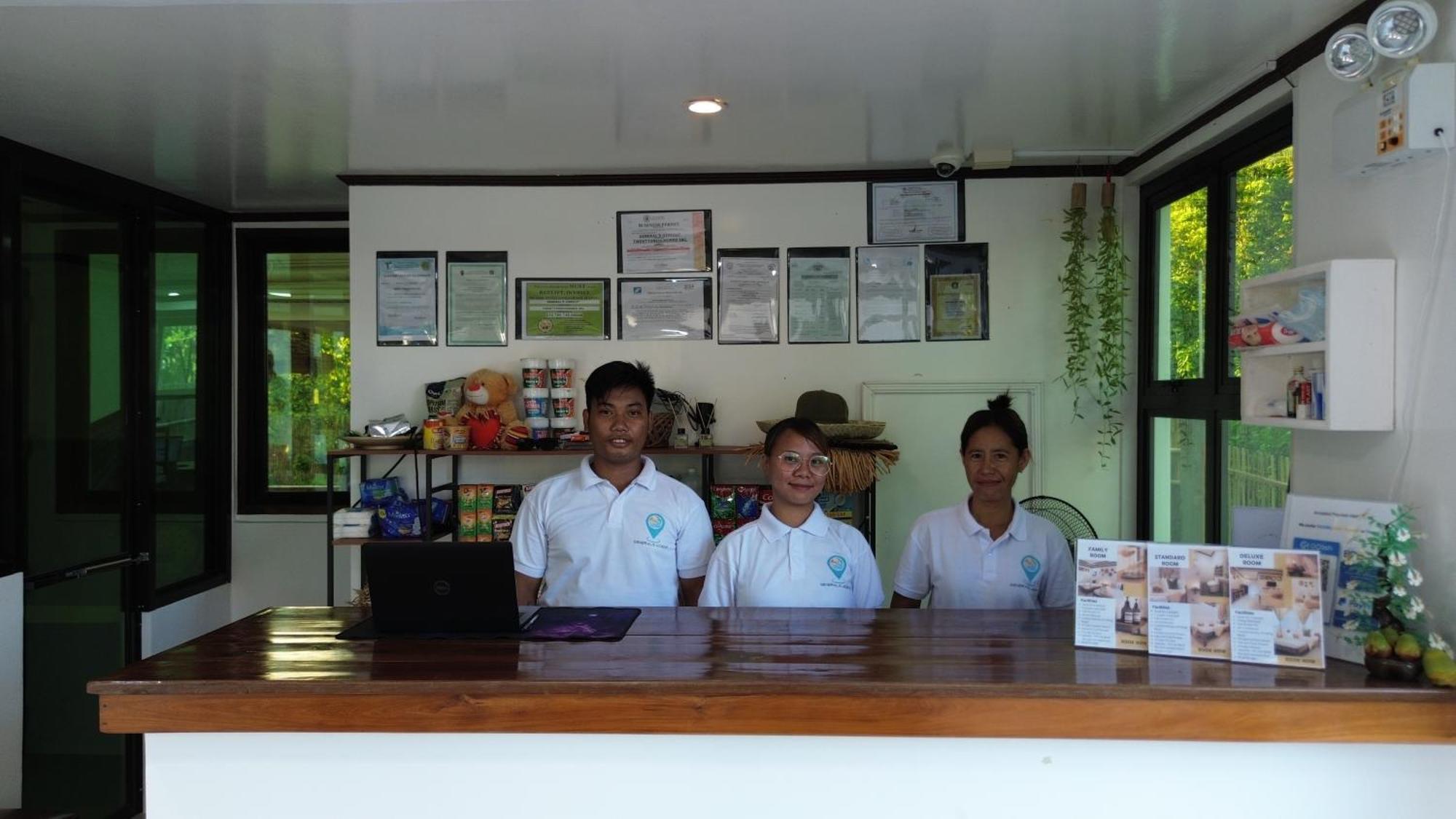 ホテル General'S Hideout Siargao ゼネラル・ルナ エクステリア 写真