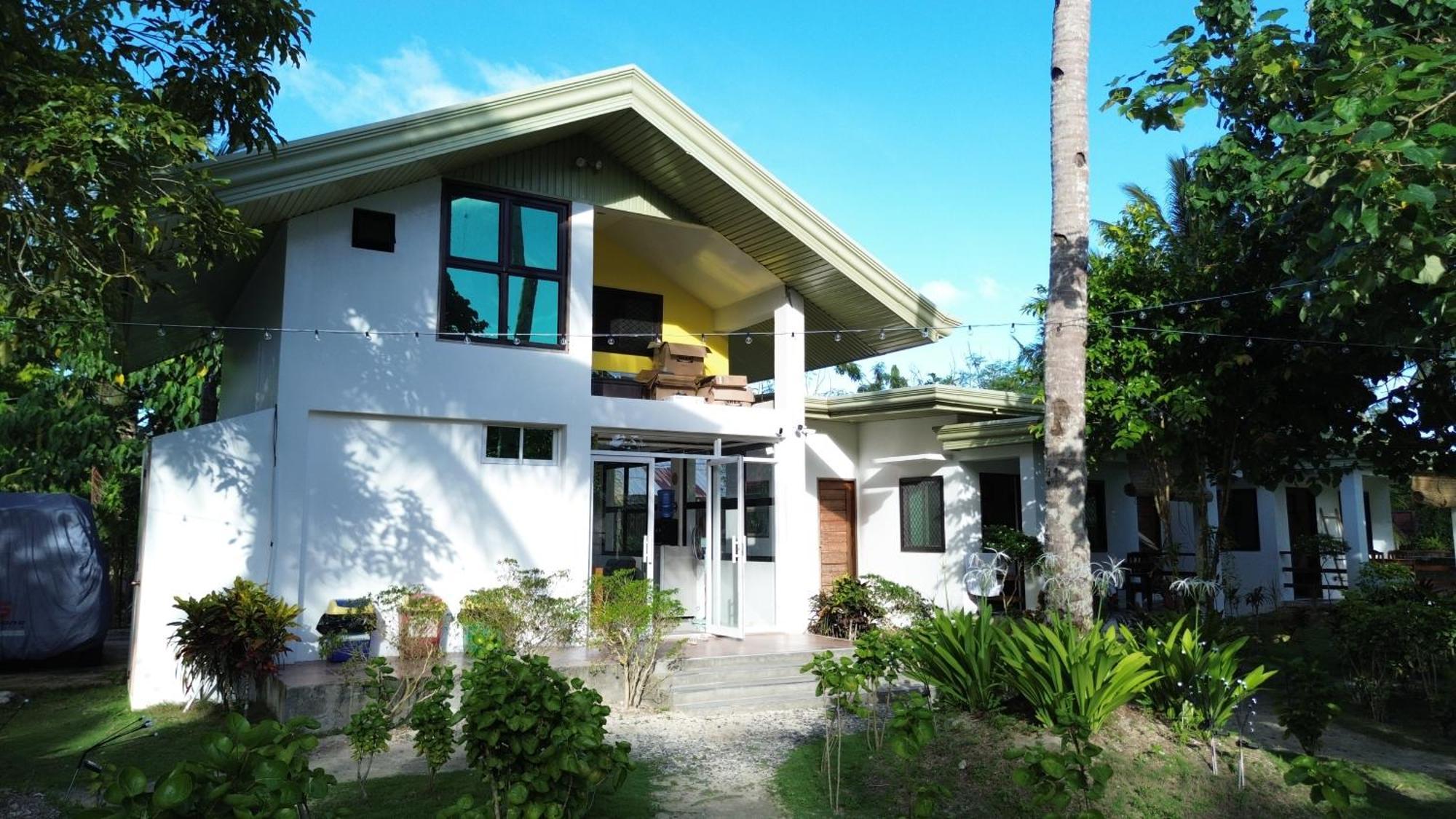 ホテル General'S Hideout Siargao ゼネラル・ルナ エクステリア 写真