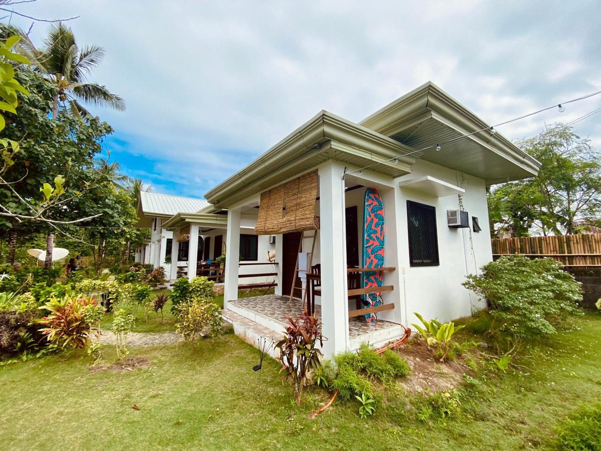 ホテル General'S Hideout Siargao ゼネラル・ルナ エクステリア 写真