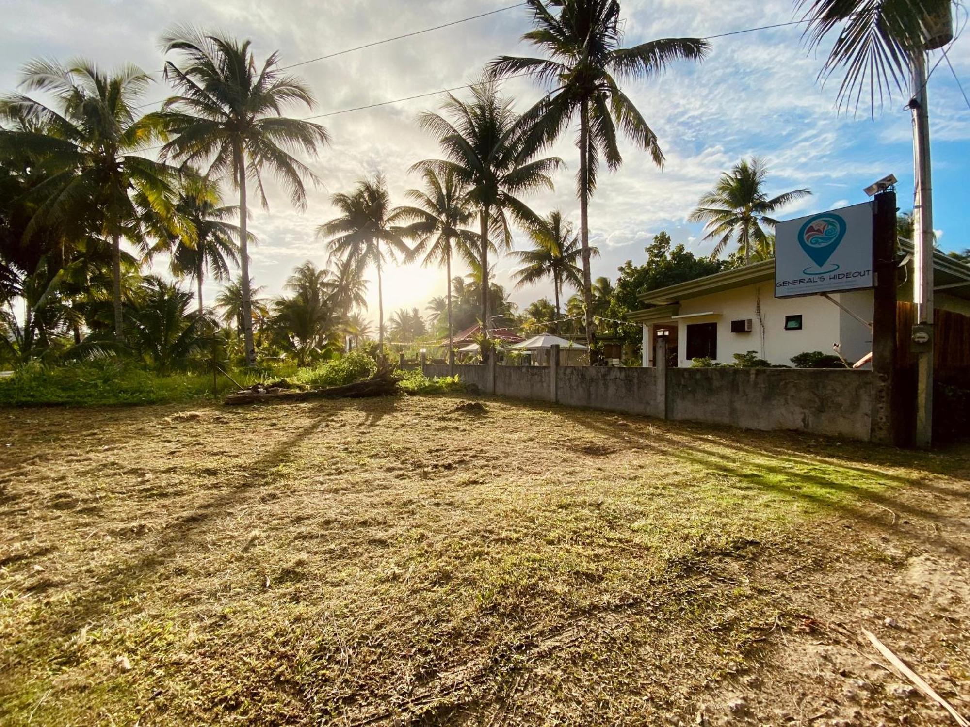 ホテル General'S Hideout Siargao ゼネラル・ルナ エクステリア 写真